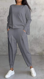 Solid color crew neck long-sleeved suit | Lindgren Studio